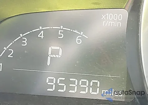 2019 Toyota Yaris Xle z USA, uszkodzony, nr VIN 3MYDLBYV7KY523952